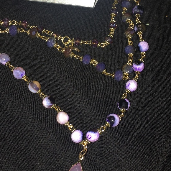 Hannah Necklace and Earrings set - Picture 4 of 6